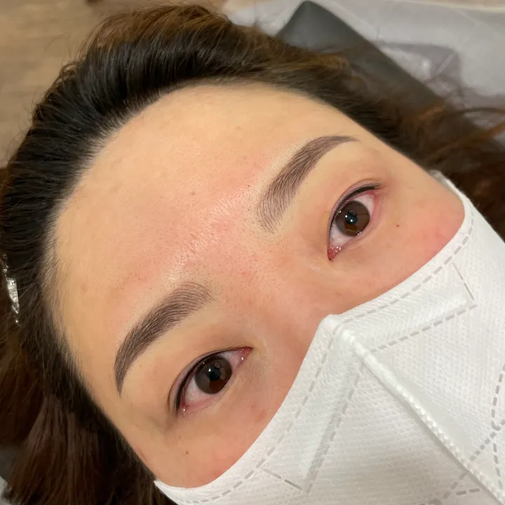 진짜 눈썹보다 자연스러운 결, 여성 눈썹 반영구