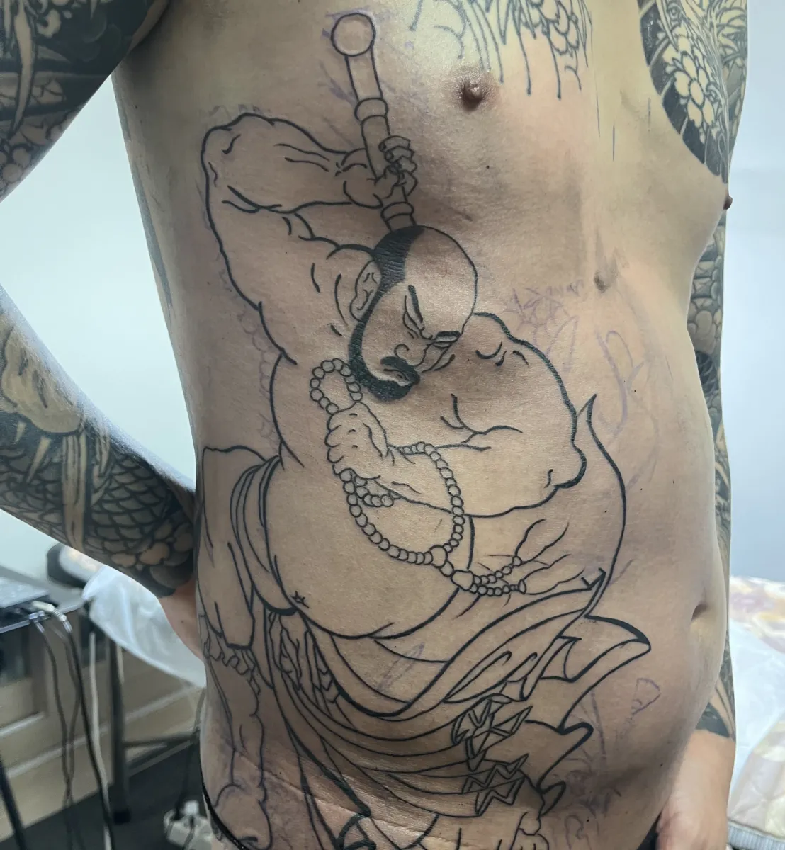 ๋
ธ์ง์ฌ ์ด๋ ์ฆ๋ฏธ: ๋ฌด๋ค์๋ฆฌ ์งํ ์ค