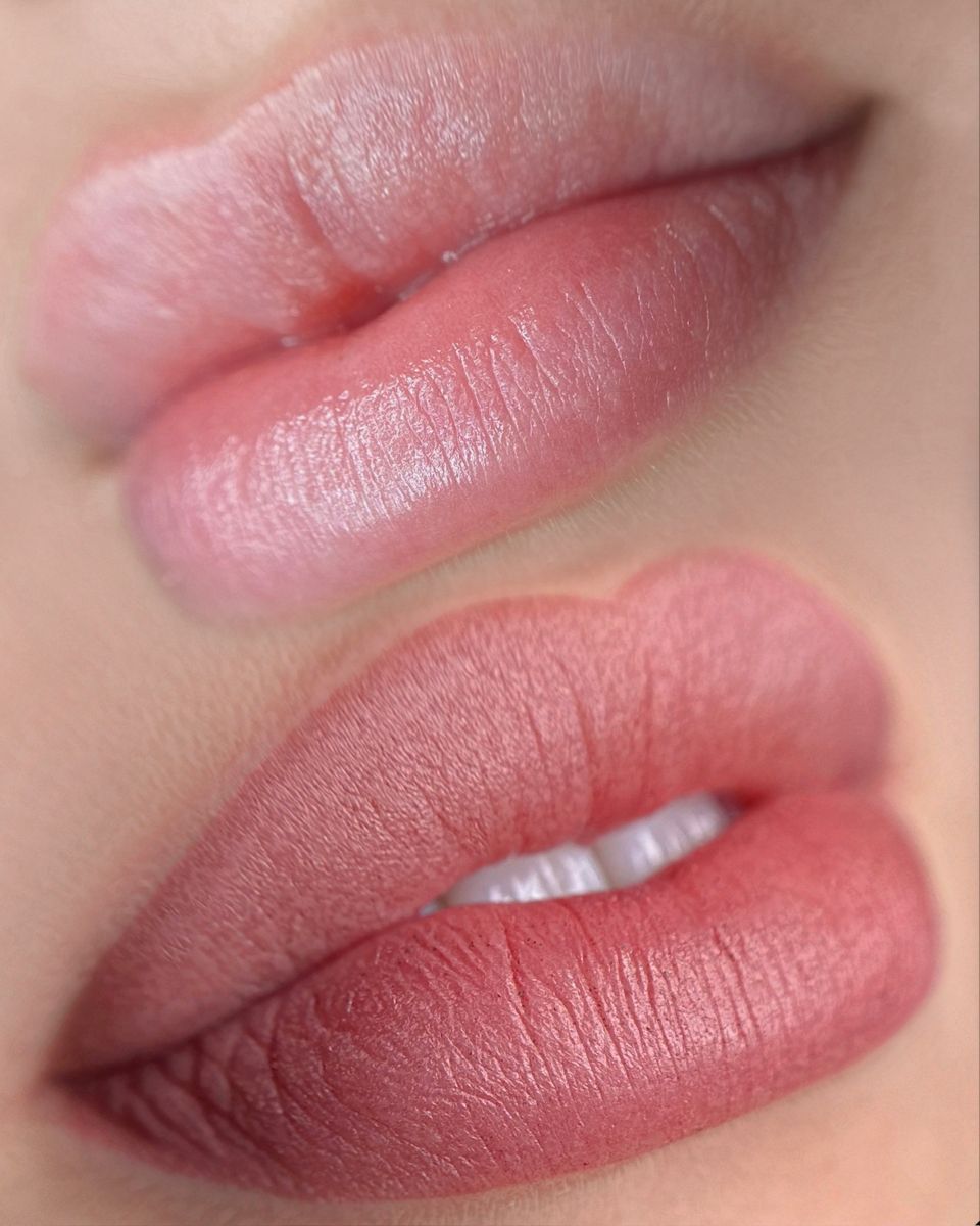 쌩얼에도 어울리는 립 타투: 생기를 더한 입술