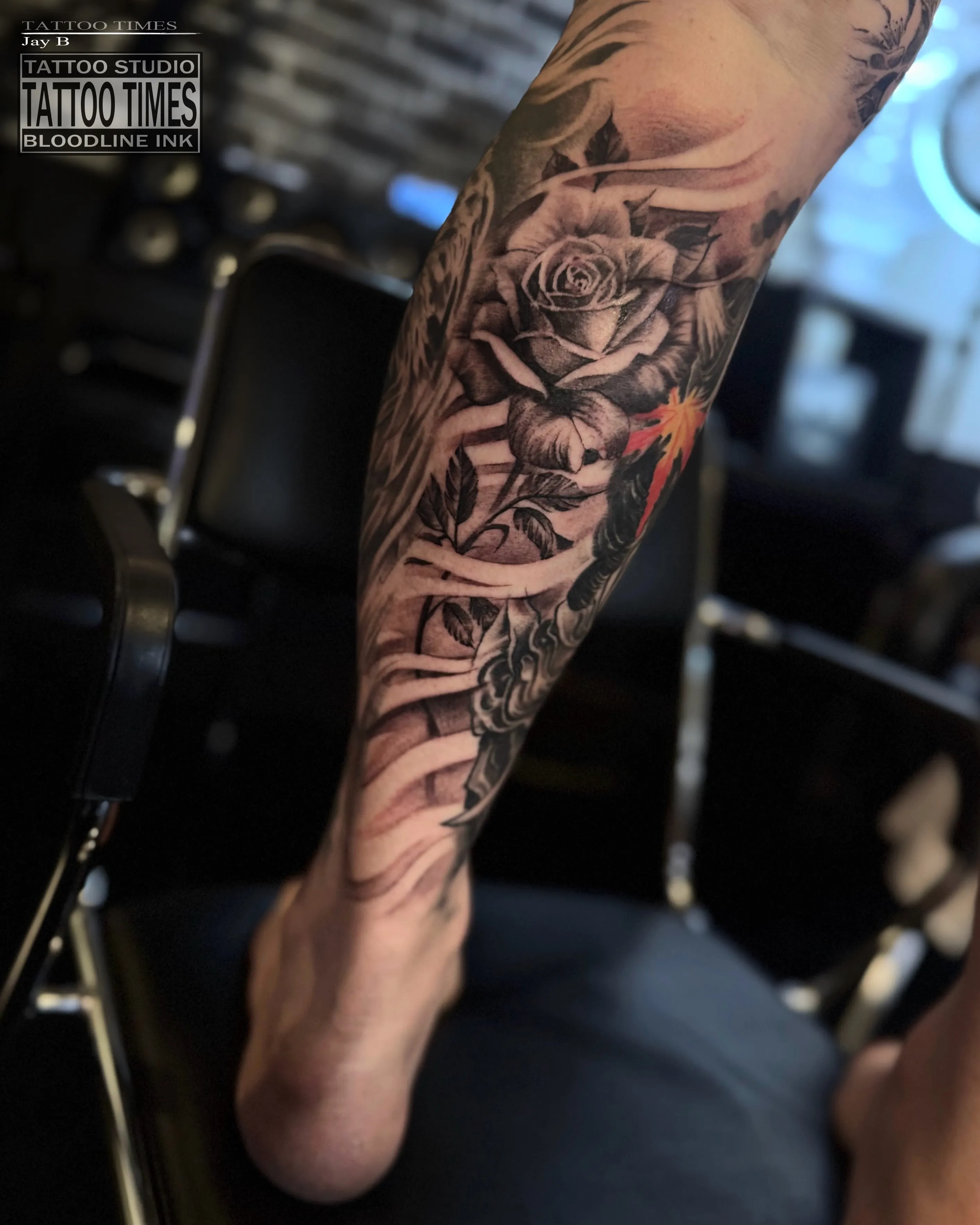 ์น์นด๋
ธ ์คํ์ผ ์ฅ๋ฏธ ๋ค๋ฆฌ ํํฌ