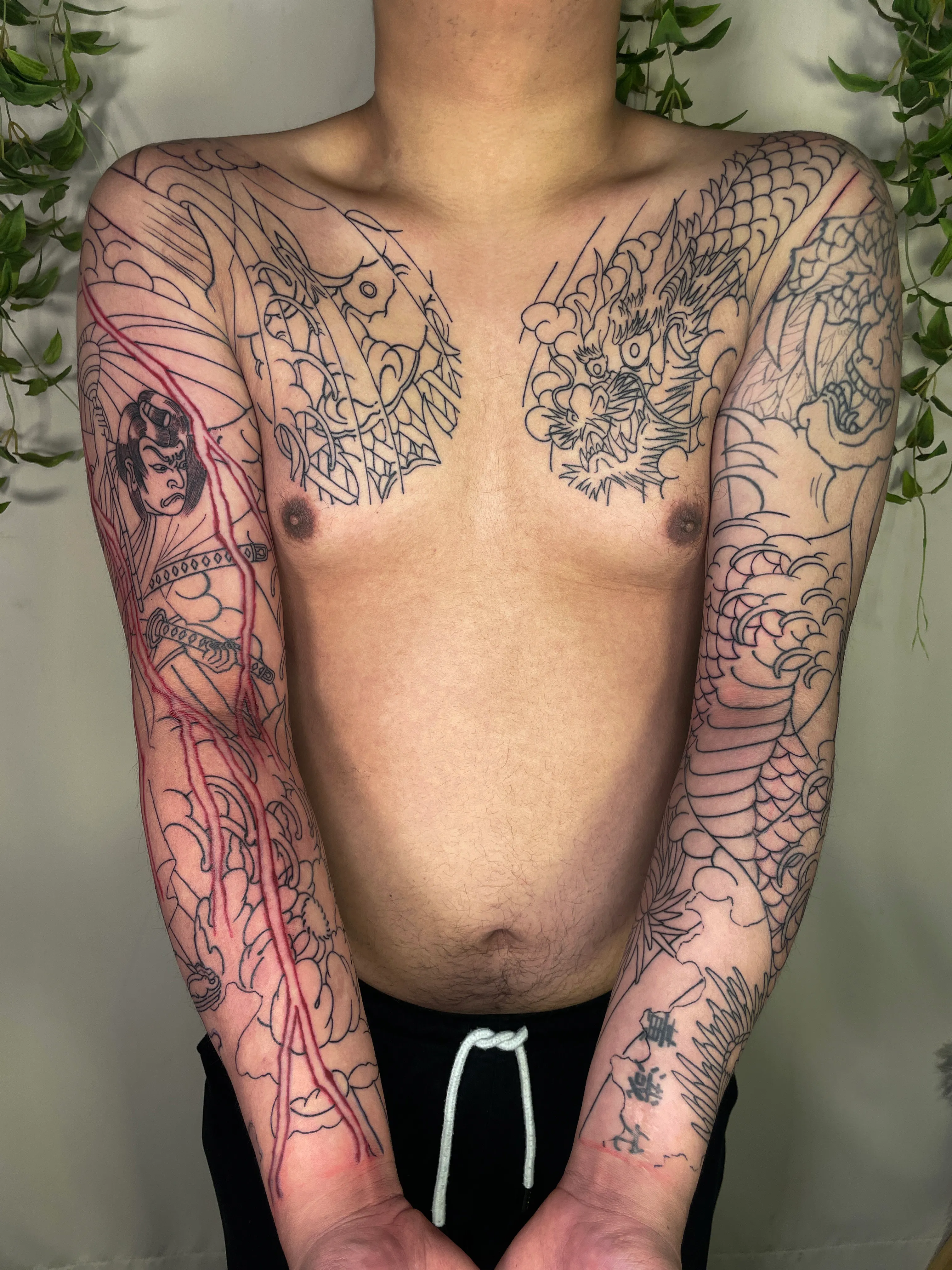 ์ด๋ ์ฆ๋ฏธ ์๊ฐ์ด๊ธดํ ๋ผ์ธ ํํฌ์ ๋งค๋ ฅ