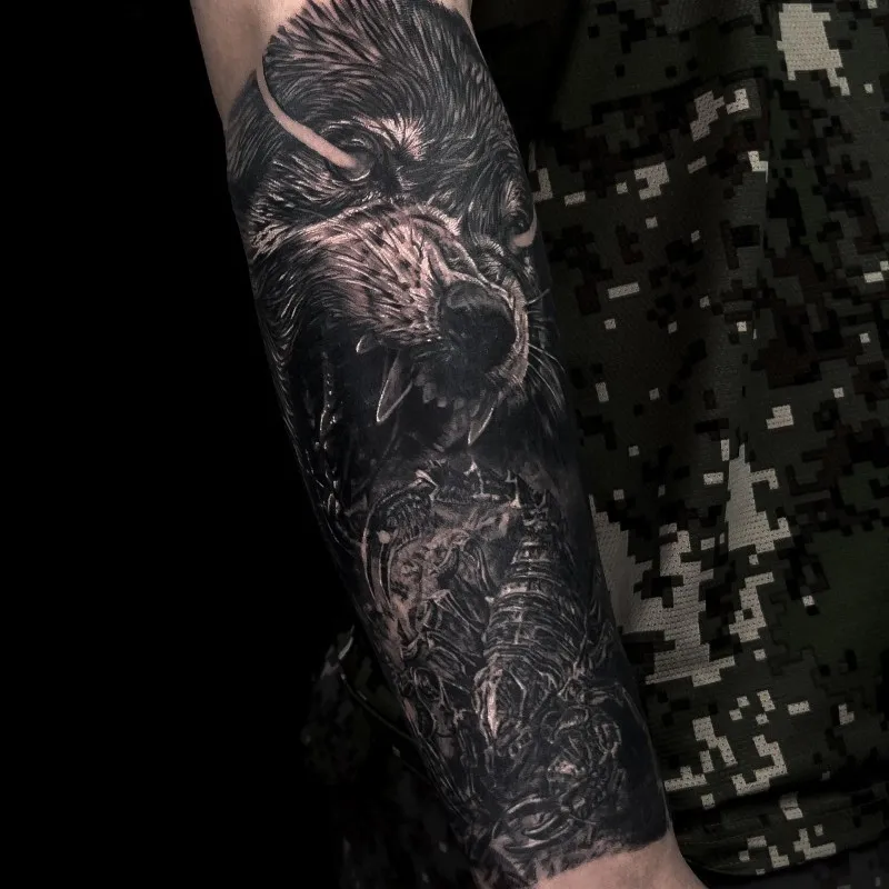 리얼리스틱 타투의 대가, DARKI