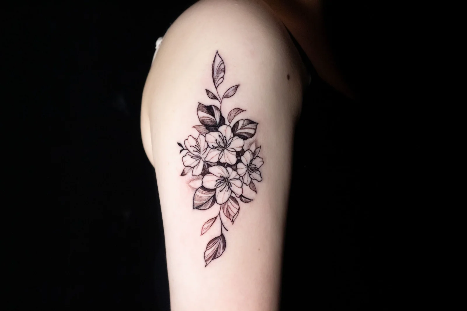 부산의 잉꾸타투, 아름다운 꽃 타투💐