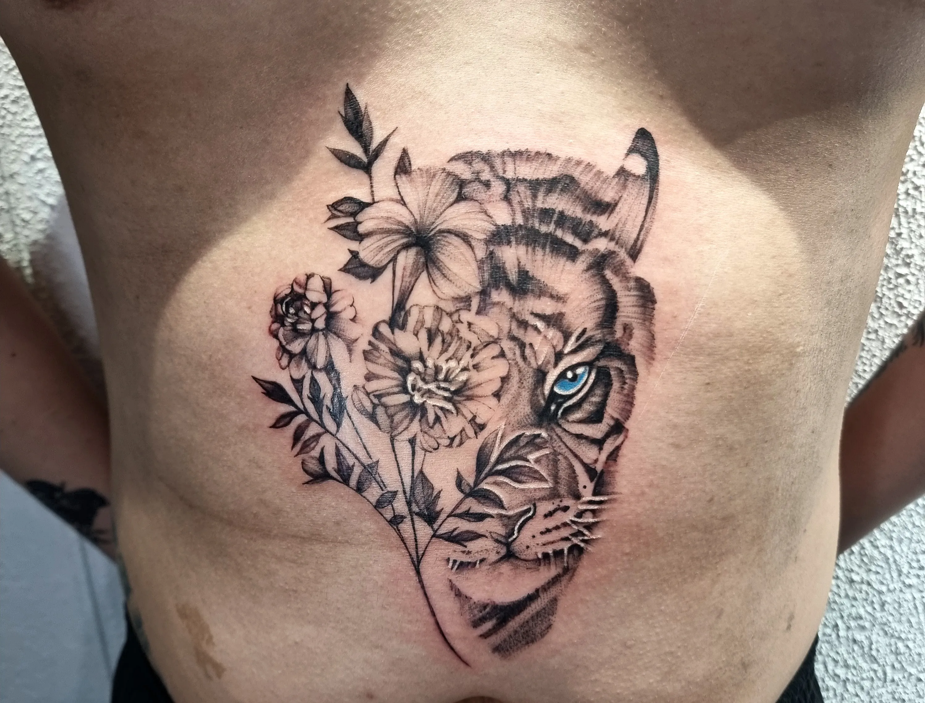 ์น์นด๋
ธ ํํฌ๋ก ํํฐ์ปค๋ฒ์
: ํธ๋์ด ๋์์ธ์ ๋งค๋ ฅ