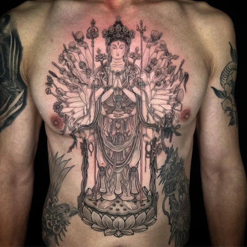 서울 최고의 타투이스트 YJ의 매력