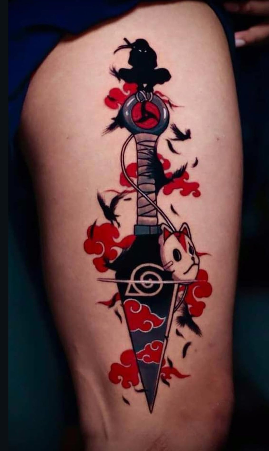 치카노 스타일 애니메이션 타투 장미꽃