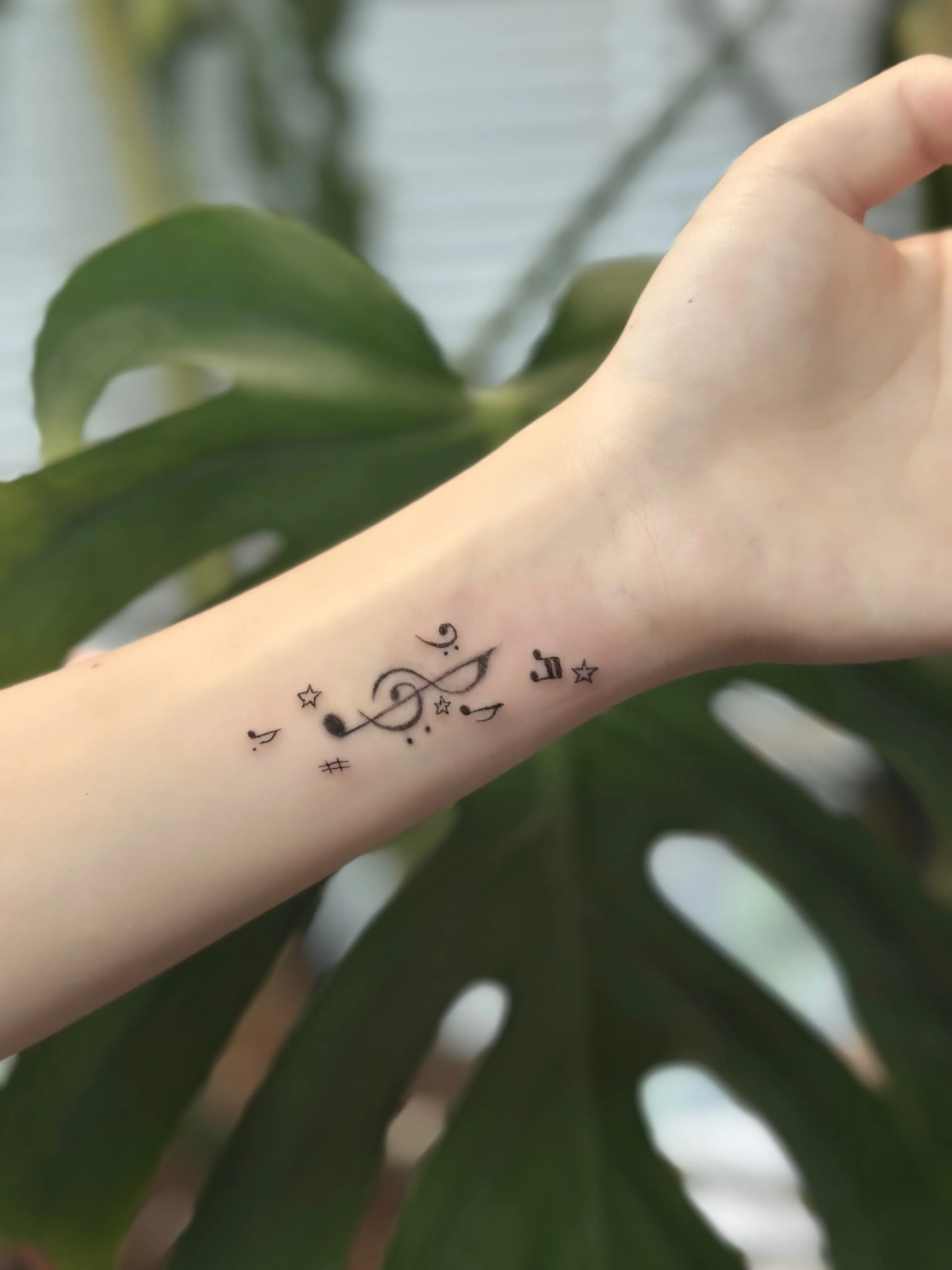 감성타투: 손목에 새긴 음표 타투